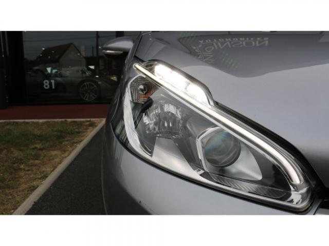 Peugeot 208 image 3