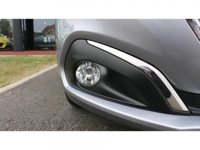 Peugeot 208 image 8