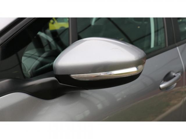 Peugeot 208 image 6