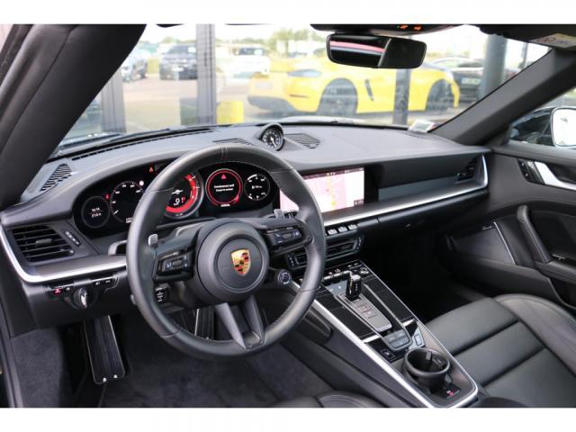 Porsche 911 image 3