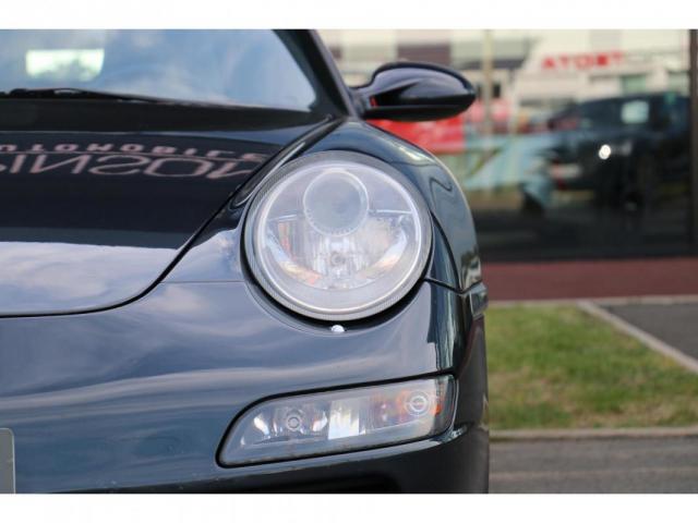 Porsche 911 image 4