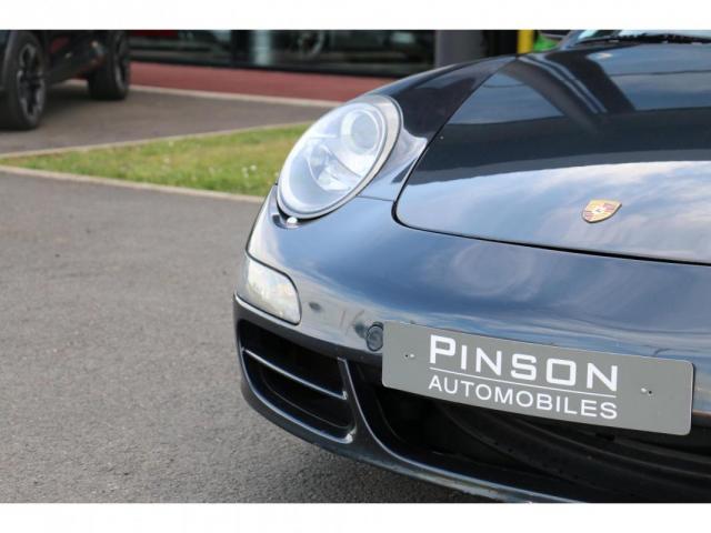 Porsche 911 image 7