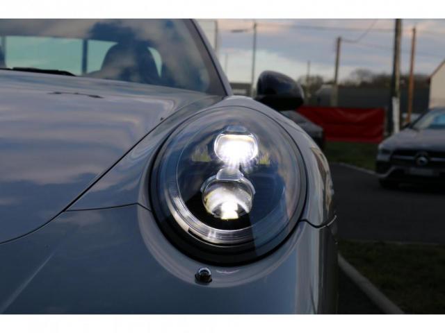 Porsche 911 image 3