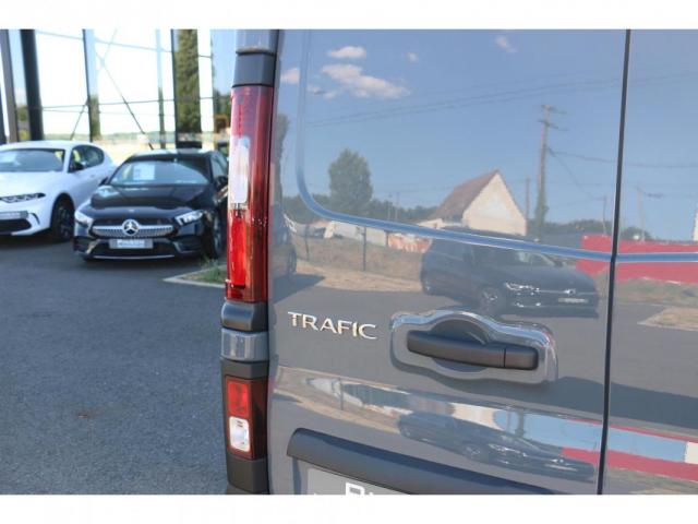 Renault Trafic image 9