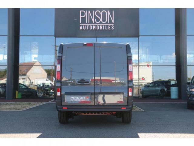 Renault Trafic image 1