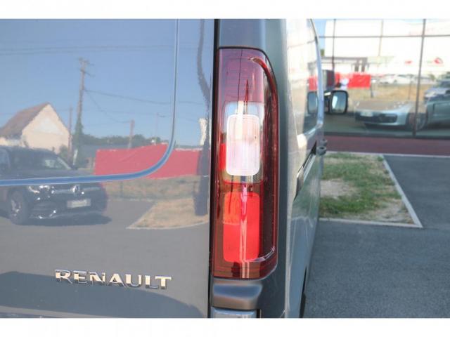 Renault Trafic image 8