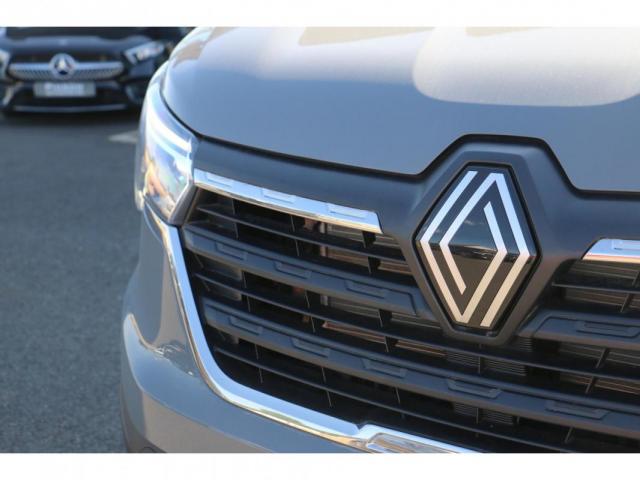 Renault Trafic image 3