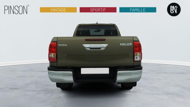 Toyota Hilux image 5