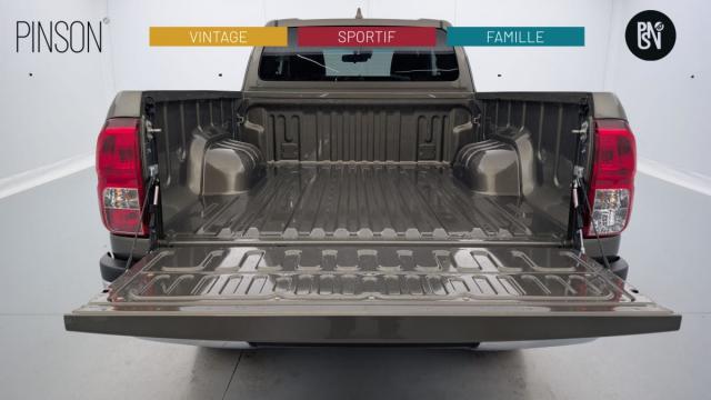 Toyota Hilux image 8