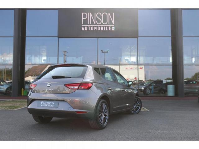 Seat Leon image 1