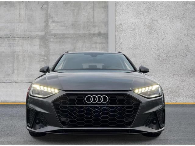 Audi A4 image 4
