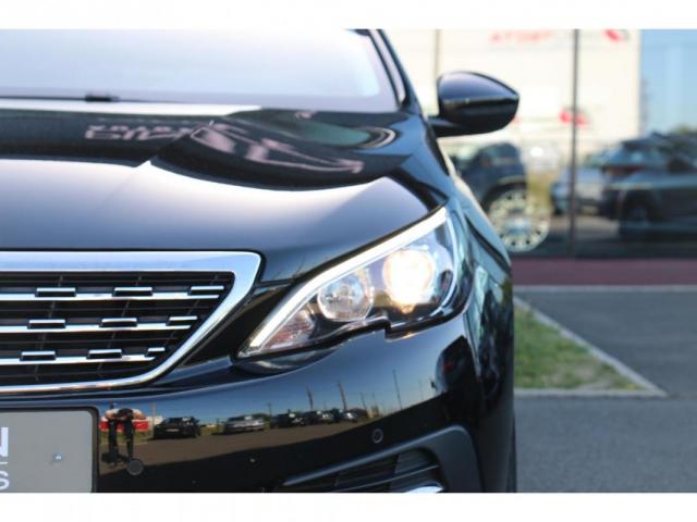 Peugeot 308 image 8