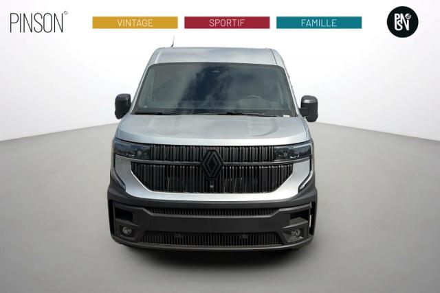 Renault Master image 2