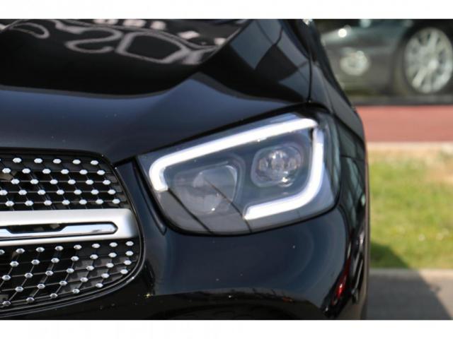 Mercedes Benz Glc image 6