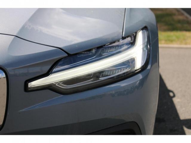 Volvo S60 image 1