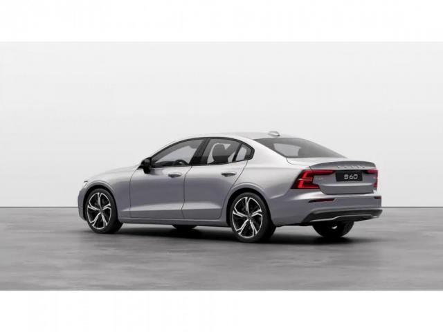 Volvo S60 image 2