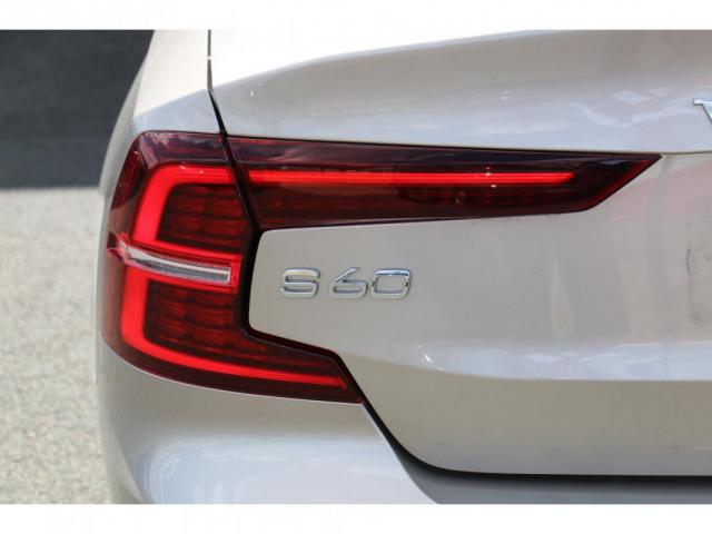 Volvo S60 image 4