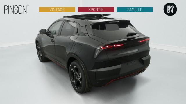 Alfa Romeo Junior image 6