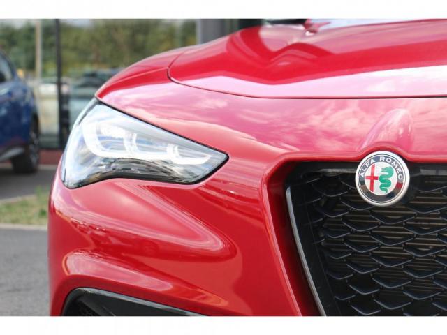 Alfa Romeo Stelvio image 3
