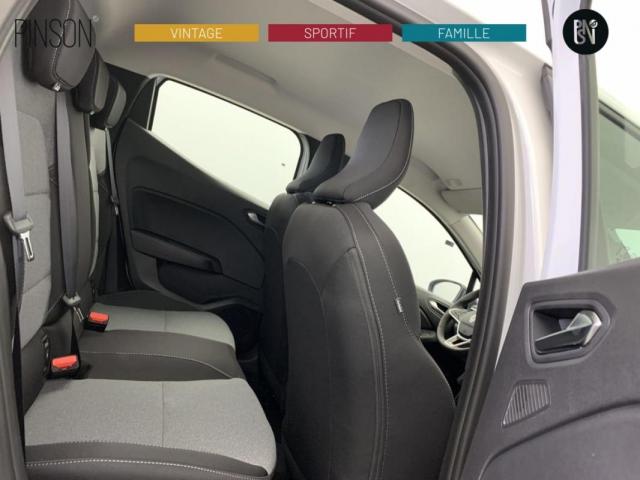 Renault Clio image 8