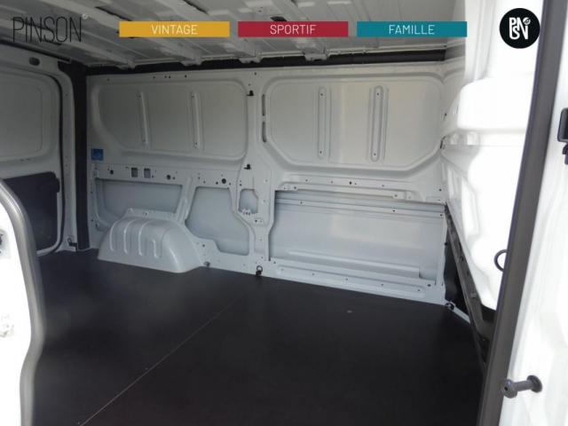 Renault Trafic image 4