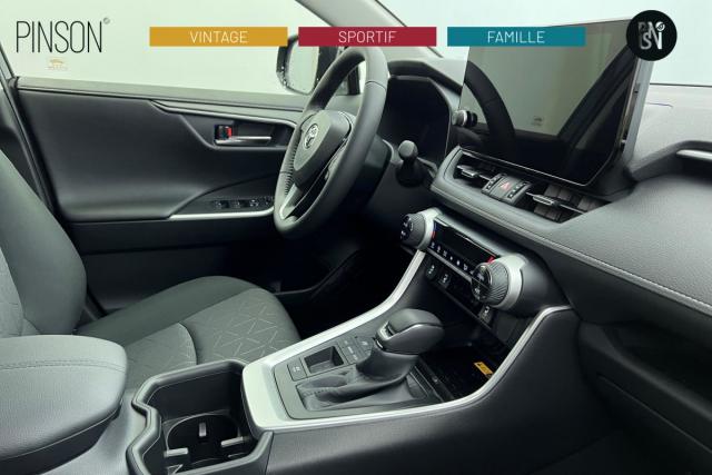 Toyota Rav4 image 2