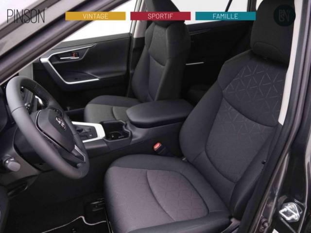 Toyota Rav4 image 5