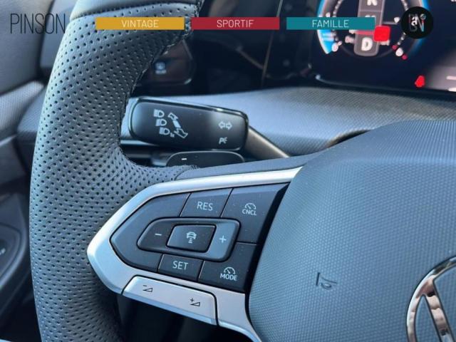 Volkswagen Golf image 9