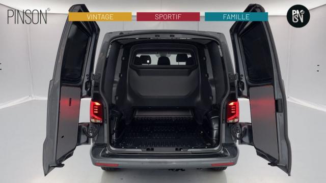 Volkswagen Transporter image 8