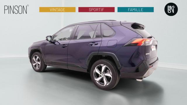 Toyota Rav4 image 2