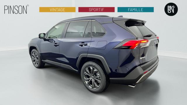 Toyota Rav4 image 2
