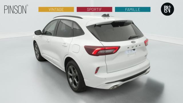 Ford Kuga image 8