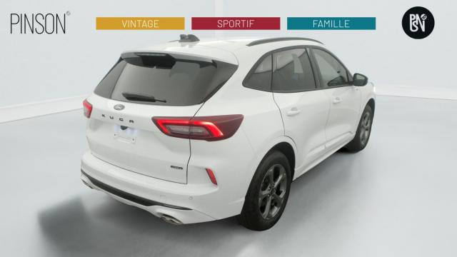 Ford Kuga image 6