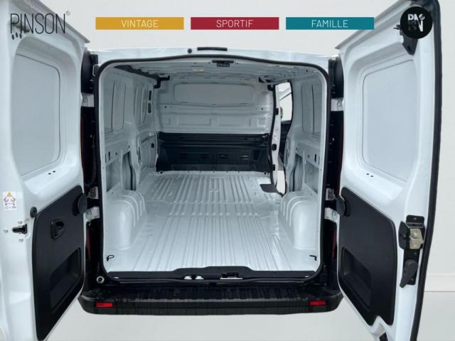 Renault Trafic image 1