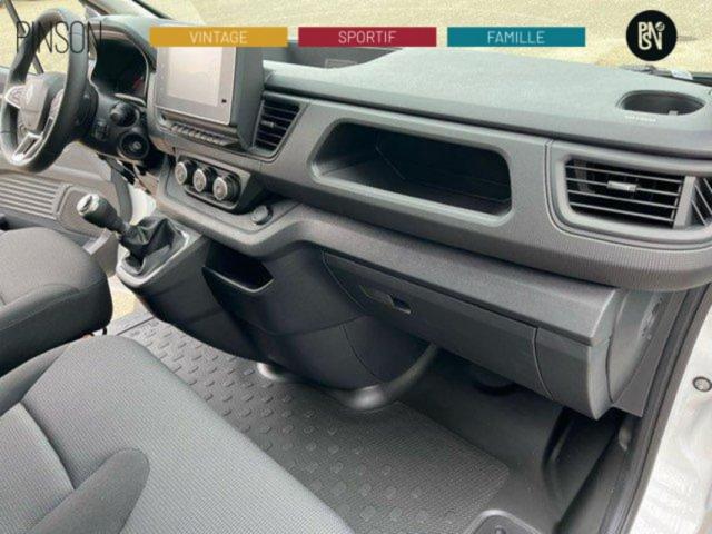 Renault Trafic image 3