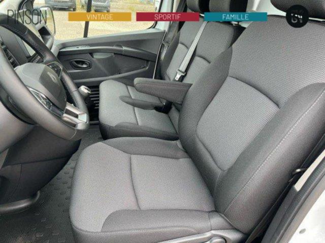 Renault Trafic image 4