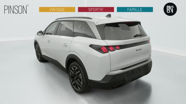 Peugeot 5008 image 1