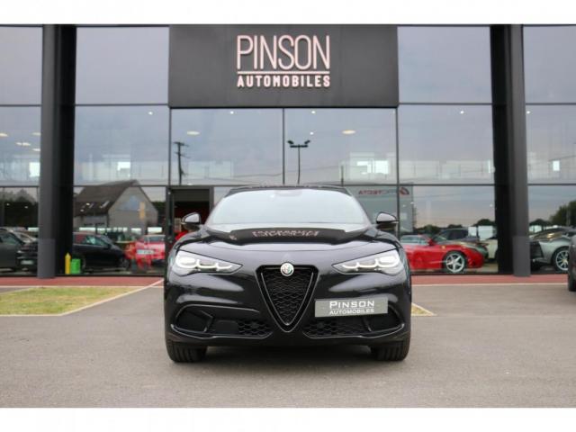 Alfa Romeo Stelvio image 6