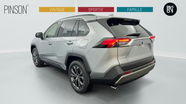 Toyota Rav4 image 6