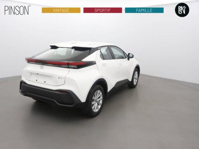 Toyota C-Hr image 9