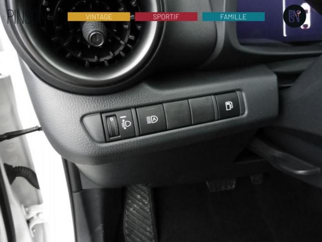 Toyota C-Hr image 4