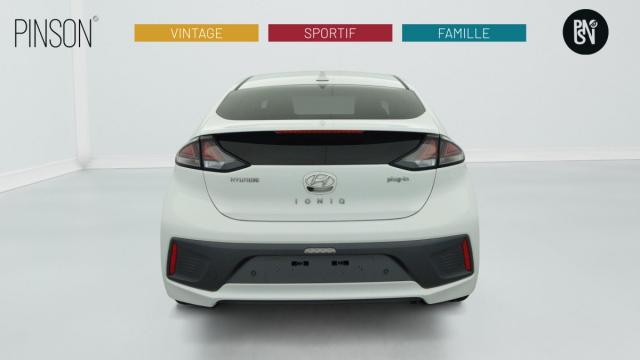 Hyundai Ioniq image 3
