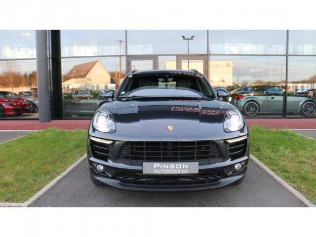 Porsche Macan image 9