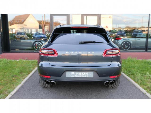 Porsche Macan image 2