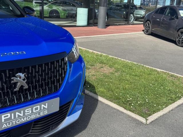 Peugeot 2008 image 8