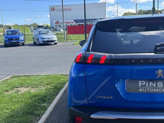 Peugeot 2008 image 2