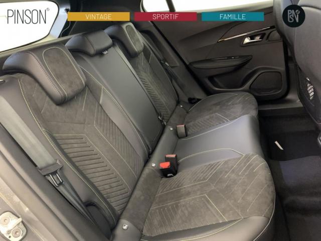 Peugeot 2008 image 3