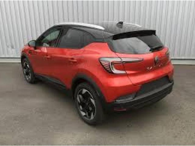 Renault Captur image 2