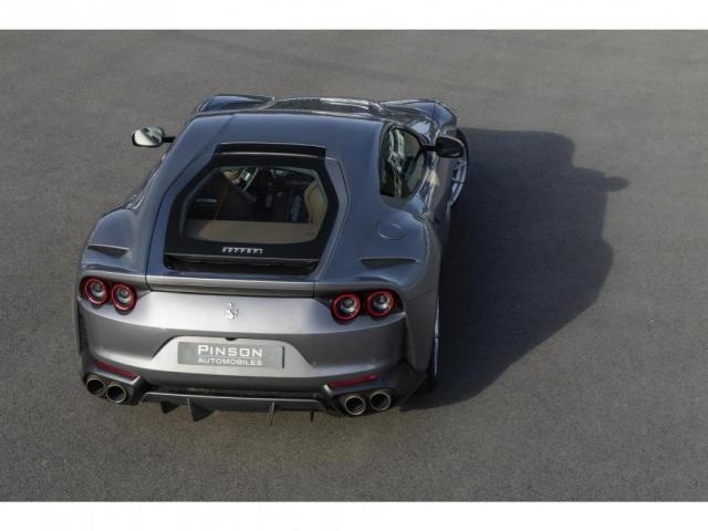 Ferrari 812 Superfast image 2