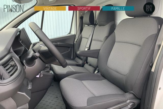 Renault Trafic image 8